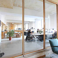 Schlegel-Haus - in den Obergeschossen hat die Logos Gruppe Räume für Unternehmen der Kreativ-Branche eingerichtet.