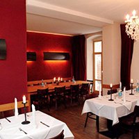 Im schlicht-eleganten Ambiente des Sachs Berlin