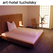 Das Art Hotel Tucholsky mit dem Cafe Tucholsky im Bermuda3Eck Bochum ist einer der Klassiker im Portfolio der der Logos Gruppe